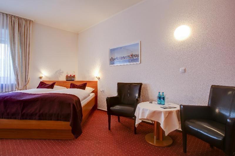 Ina Hotel Consul Kiel Quarto foto